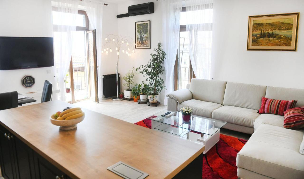 Divia Apartment Rijeka Ngoại thất bức ảnh