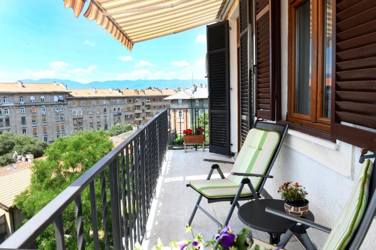 Divia Apartment Rijeka Ngoại thất bức ảnh